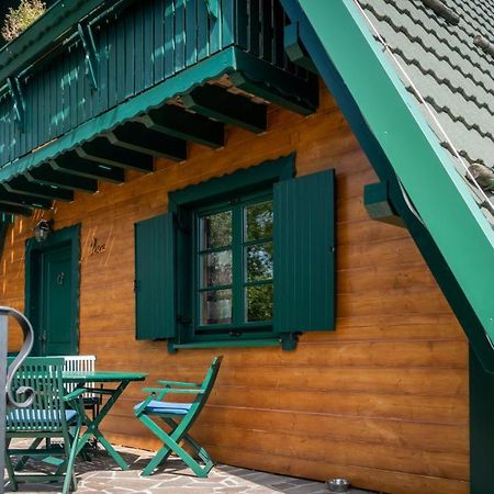 Вилла Chalets Runolist Црни-Луг Экстерьер фото